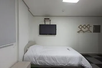 Peanut Hotel Seul