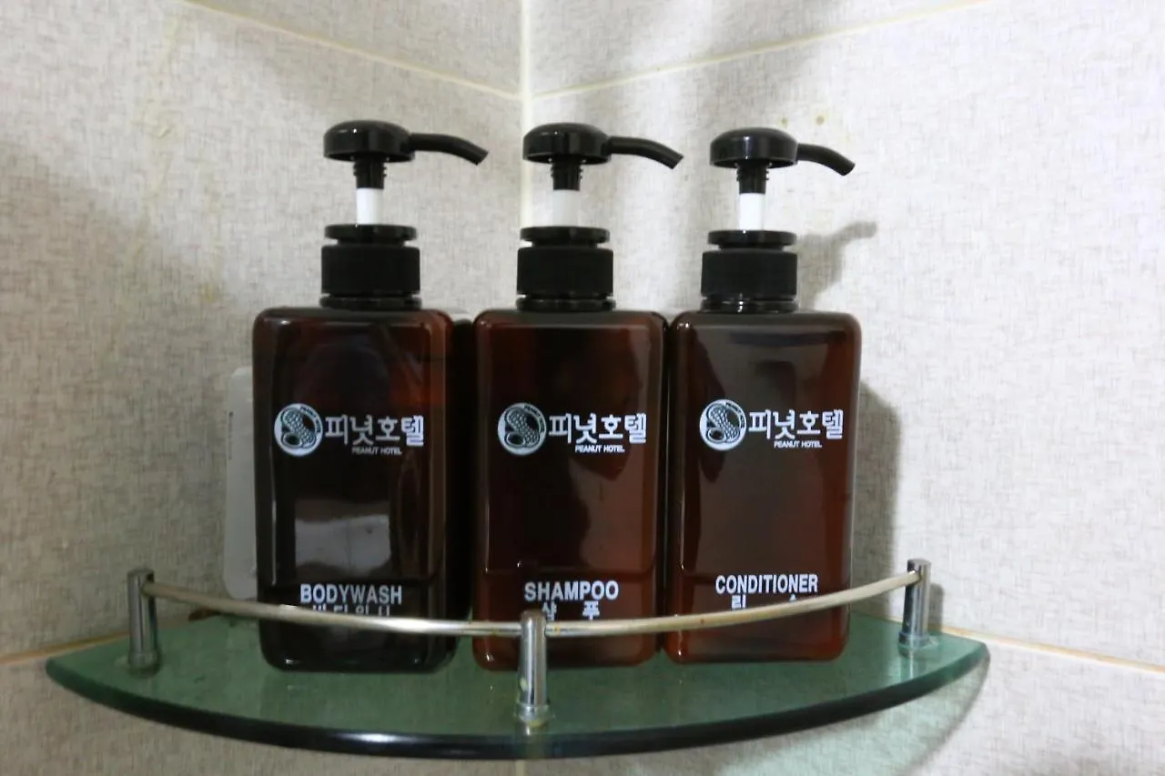 Peanut Hotel Seoul Hostel